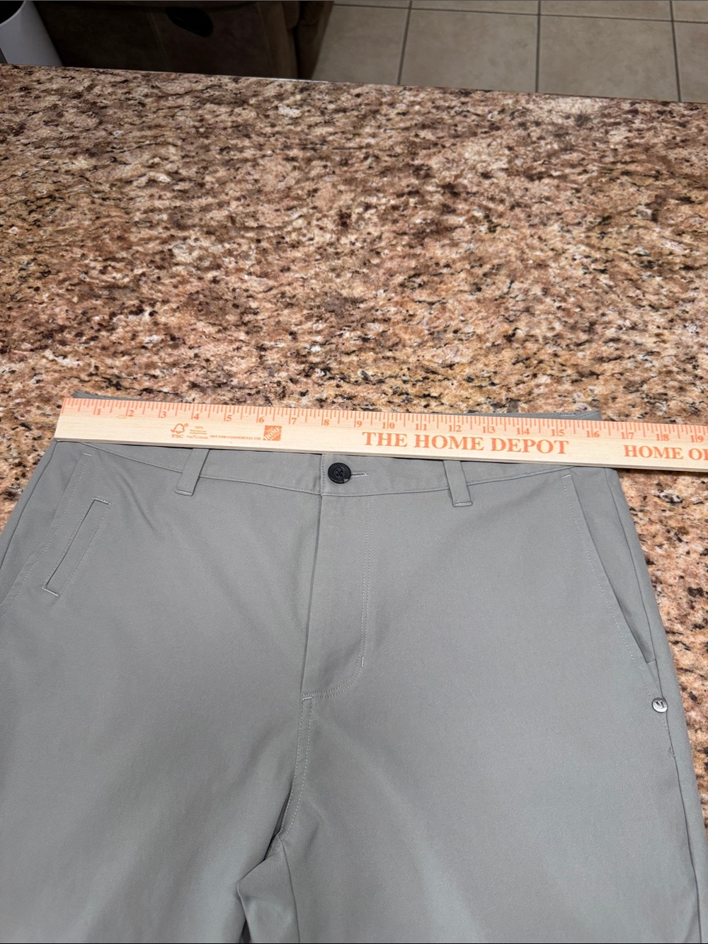 Vuori Men's Green-Gray Straight Cascade Tech Chino Pant size 32 - Picture 6 of 6